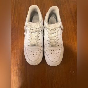 White Nike Air Force 1’s
